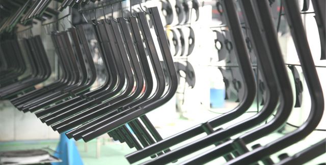 Schelete metalice de scaune pentru scoli vopsite in camp electrostatic